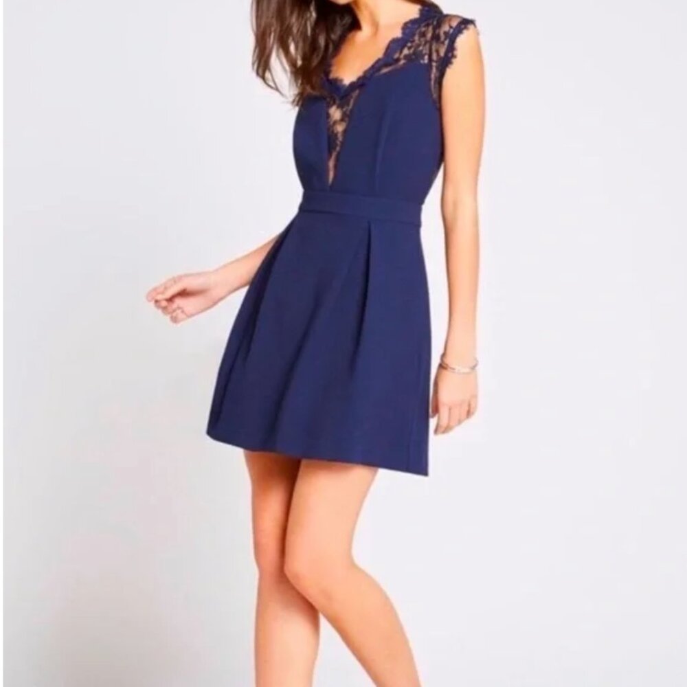 BCBGeneration navy short lace dress EUC sz 4